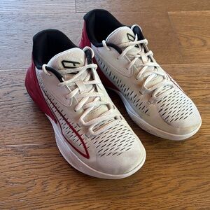 Women’s Puma Athletic Court Shoes - White and Red sz 7